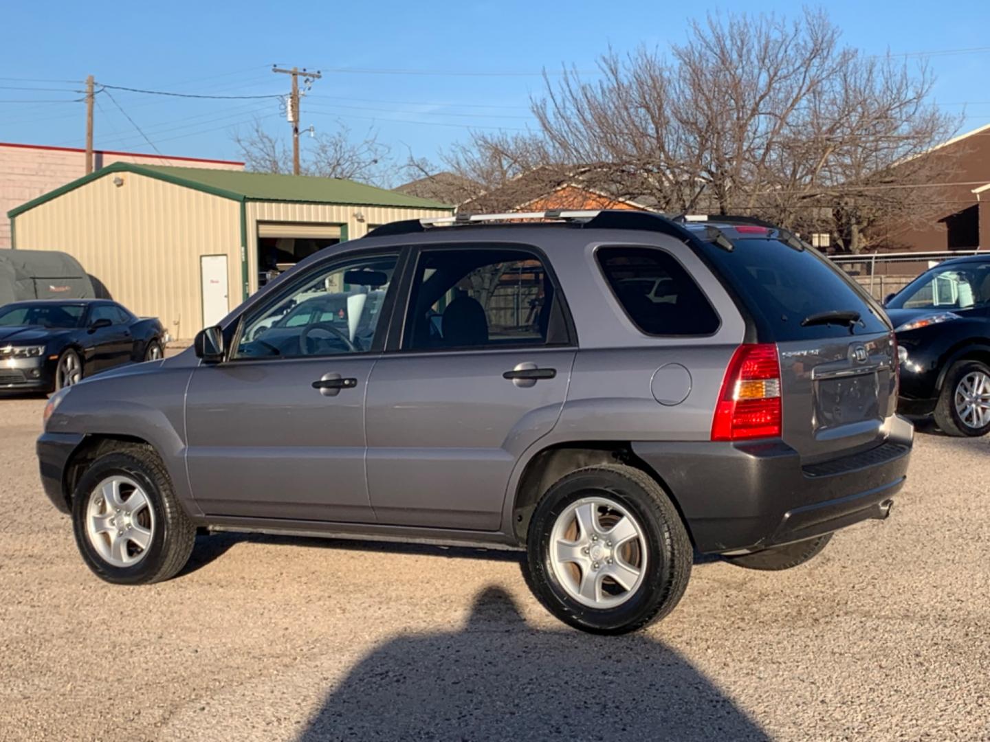 2008 Kia Sportage LX I4 2WD (KNDJF724X87) with an 2.0L L4 DOHC 16V engine, AUTOMATIC transmission, located at 1830 North Belt Line Road, Irving, TX, 75061, (469) 524-0199, 32.834373, -96.993584 - Photo#3